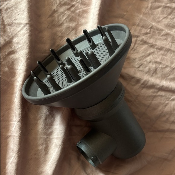 Dyson Airwrap complete Nickel and Fuchsia - Picture 6 of 6